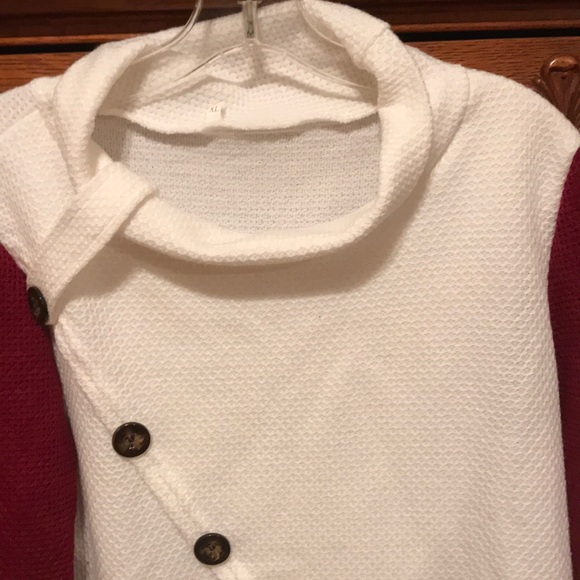 NWOT tags top - Picture 2 of 4